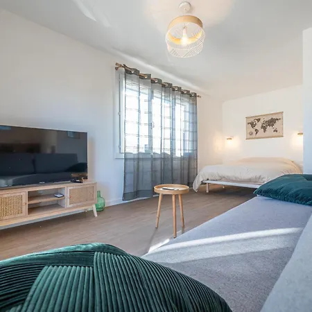 Bordeaux - Ma Privee * Begles